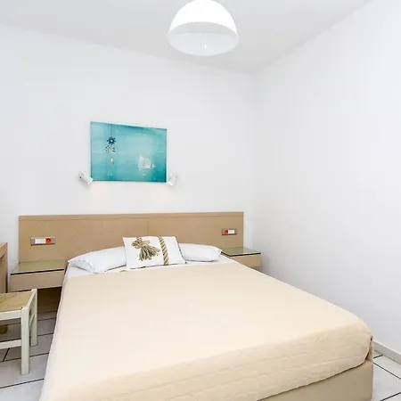 Aparthotel Semeli 2*