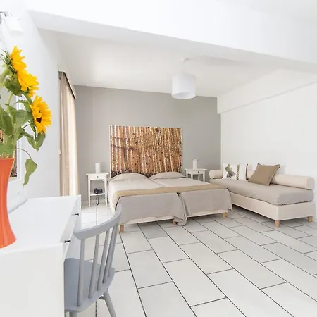 Aparthotel Semeli 2*